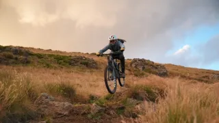 Svetom na bicykli (2/8)