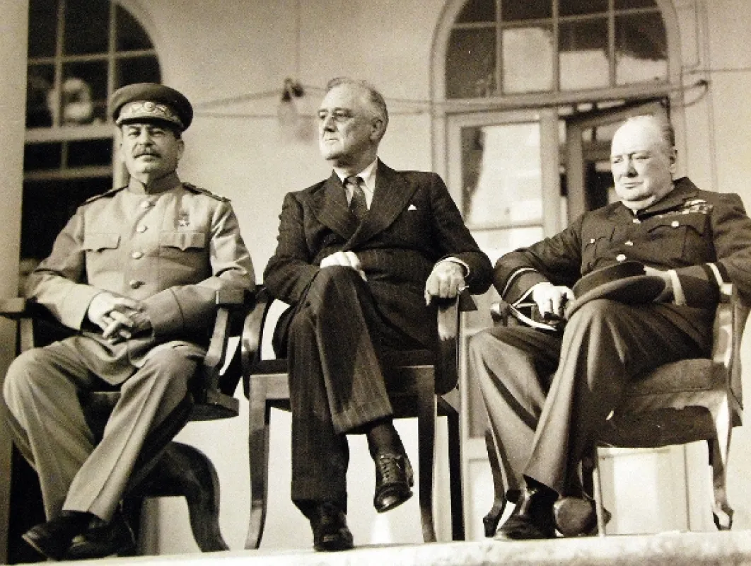 Zprávy týdne za druhé světové války (Weeks of War), 2021 - fotogaléria