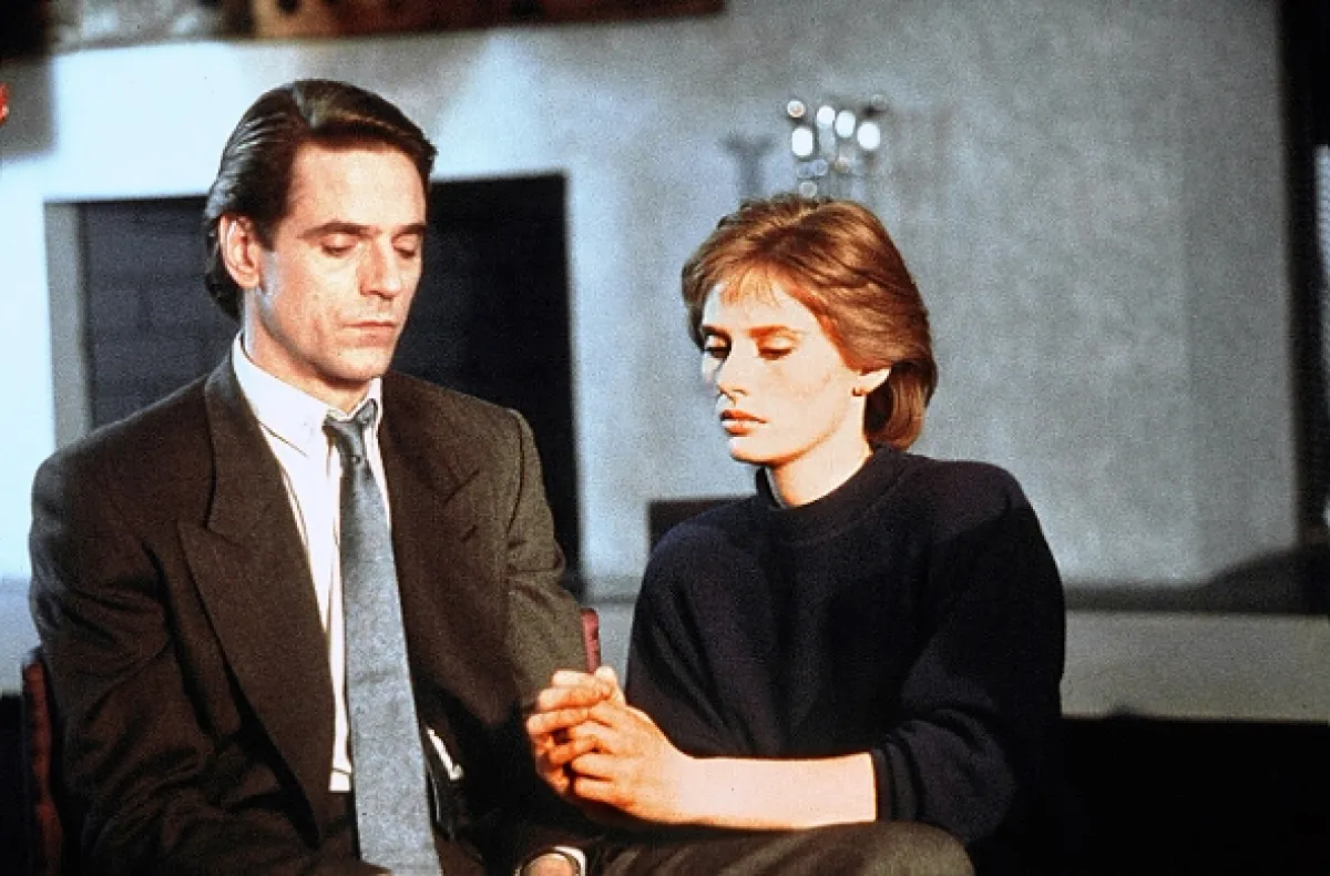 Příliš dokonalá podoba (Dead Ringers), 1988 - fotogaléria