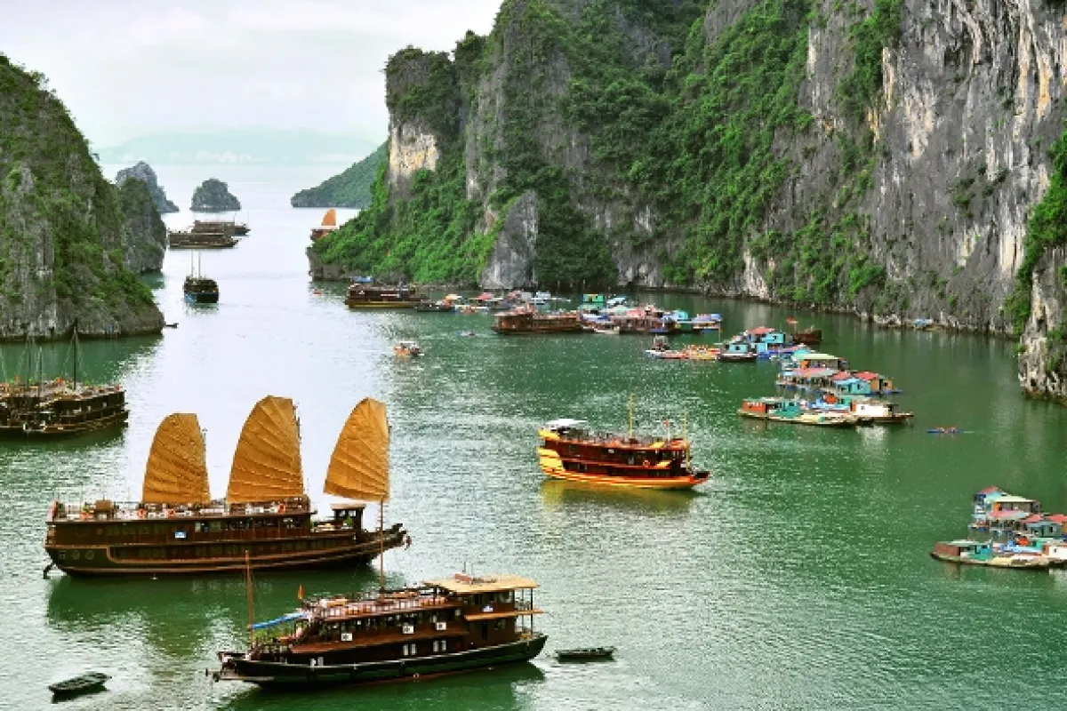 Město Hanoj a zátoka Ha Long - fotogaléria
