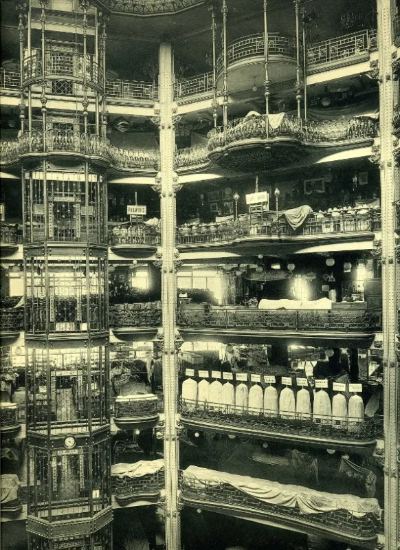 Pařížské paláce pokušení - fotogaléria