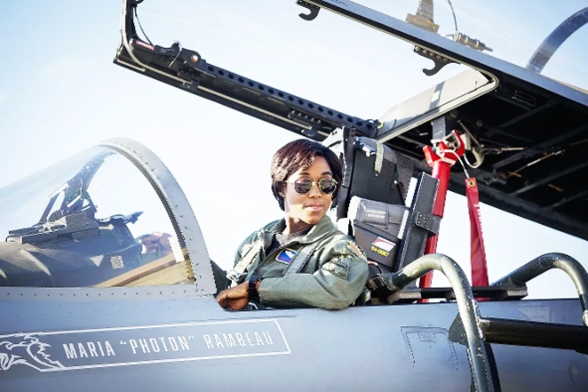 Captain Marvel - fotogaléria