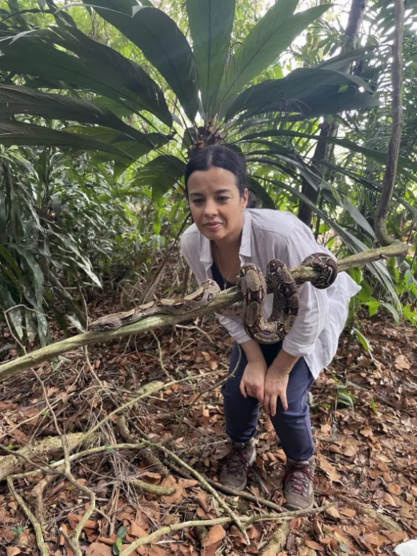 Divokým Karibikem s Liz Bonninovou (Wild Caribbean with Liz Bonnin), 2023 - fotogaléria