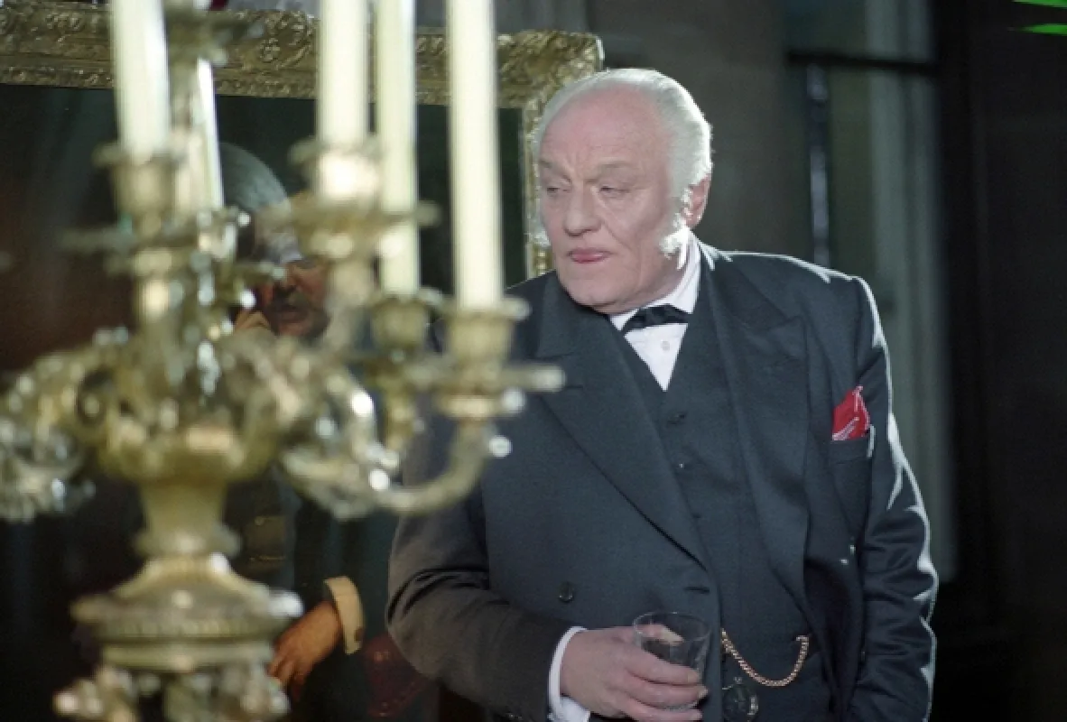 Z pamětí Sherlocka Holmese (The Memoirs Of Sherlock Holmes), 1994 - fotogaléria