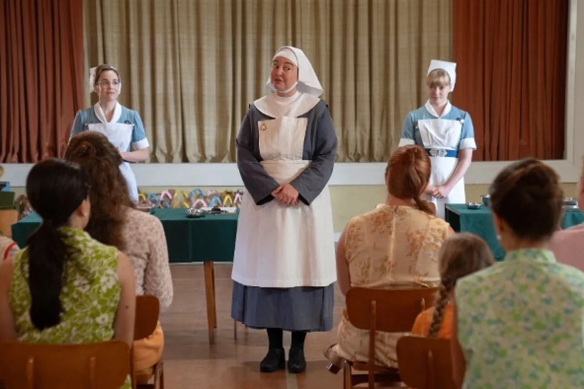 Zavolejte porodní sestřičky (Call the Midwife XIV), 2025 - fotogaléria