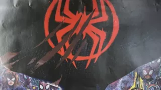 Spider-Man: Cez paralelné svety