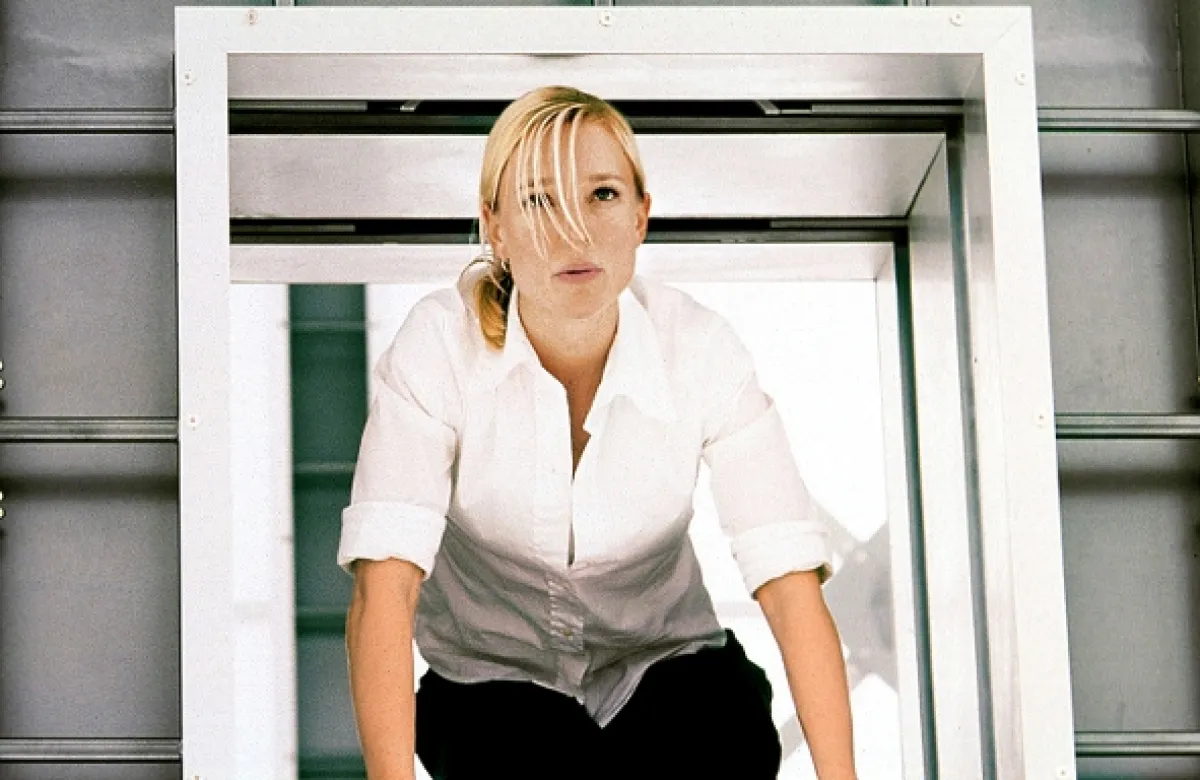 Kostka 2 - Hyperkrychle (Cube 2: Hypercube), 2002 - fotogaléria