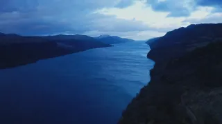 Nestvůra z Loch Ness (2)