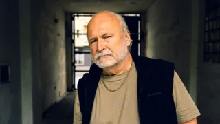 Dáma a Král (3)