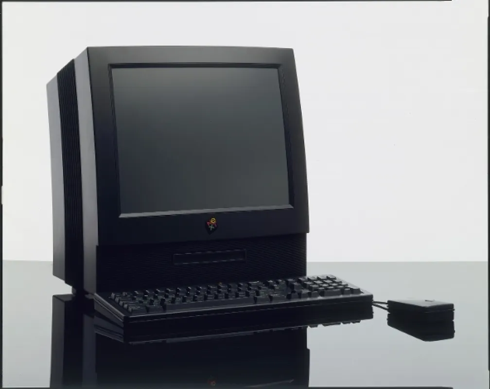 Apple: Jak prodat revoluci (The Apple-Story: Selling the Revolution), 2026 - fotogaléria