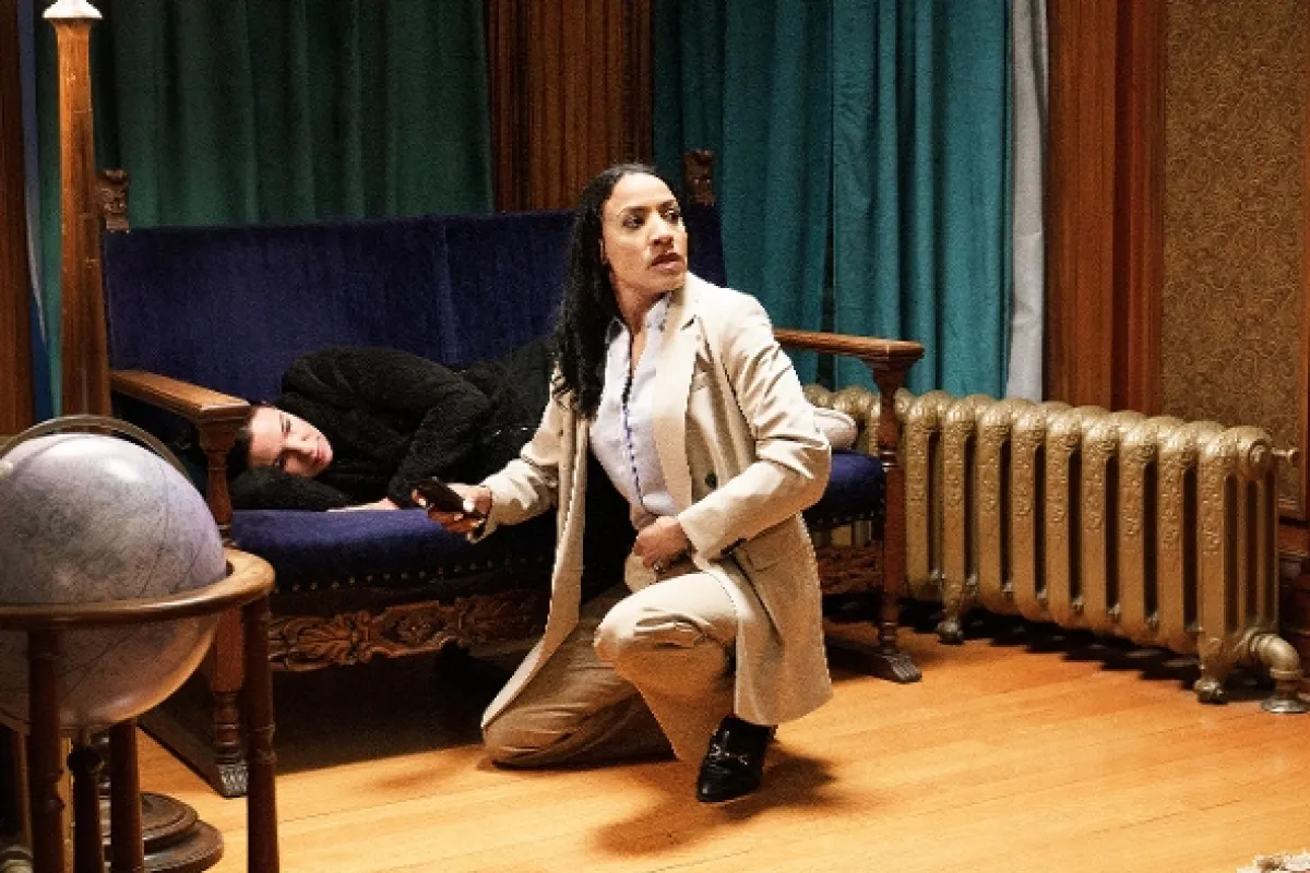 Vražedný vliv (Dying for Admission), 2023 - fotogaléria