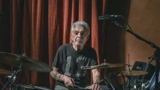 Eric Clapton: Lady in the Balcony