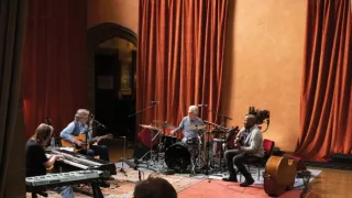 Eric Clapton: Lady in the Balcony