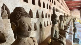 Laos: Ozvěny harmonie (2)
