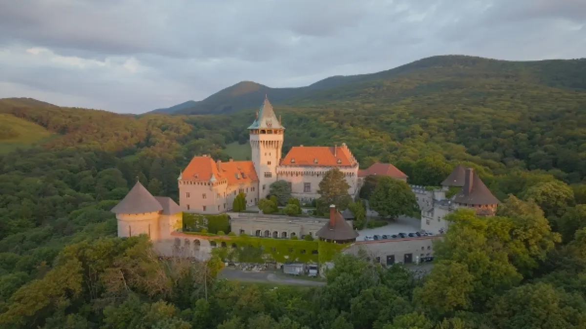 Honosné evropské hrady a zámky - fotogaléria