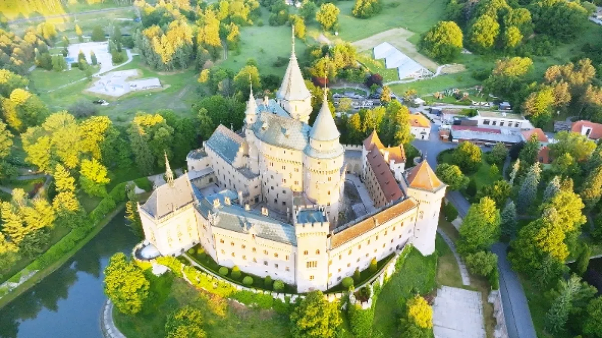 Honosné evropské hrady a zámky - fotogaléria