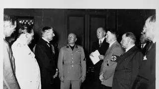1938: Chamberlain chce mír s Hitlerem
