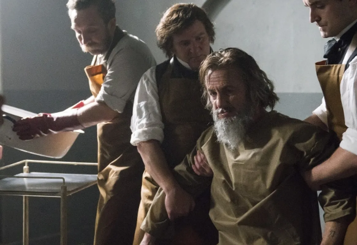 Profesor a šílenec (The Professor and the Madman), 2019 - fotogaléria
